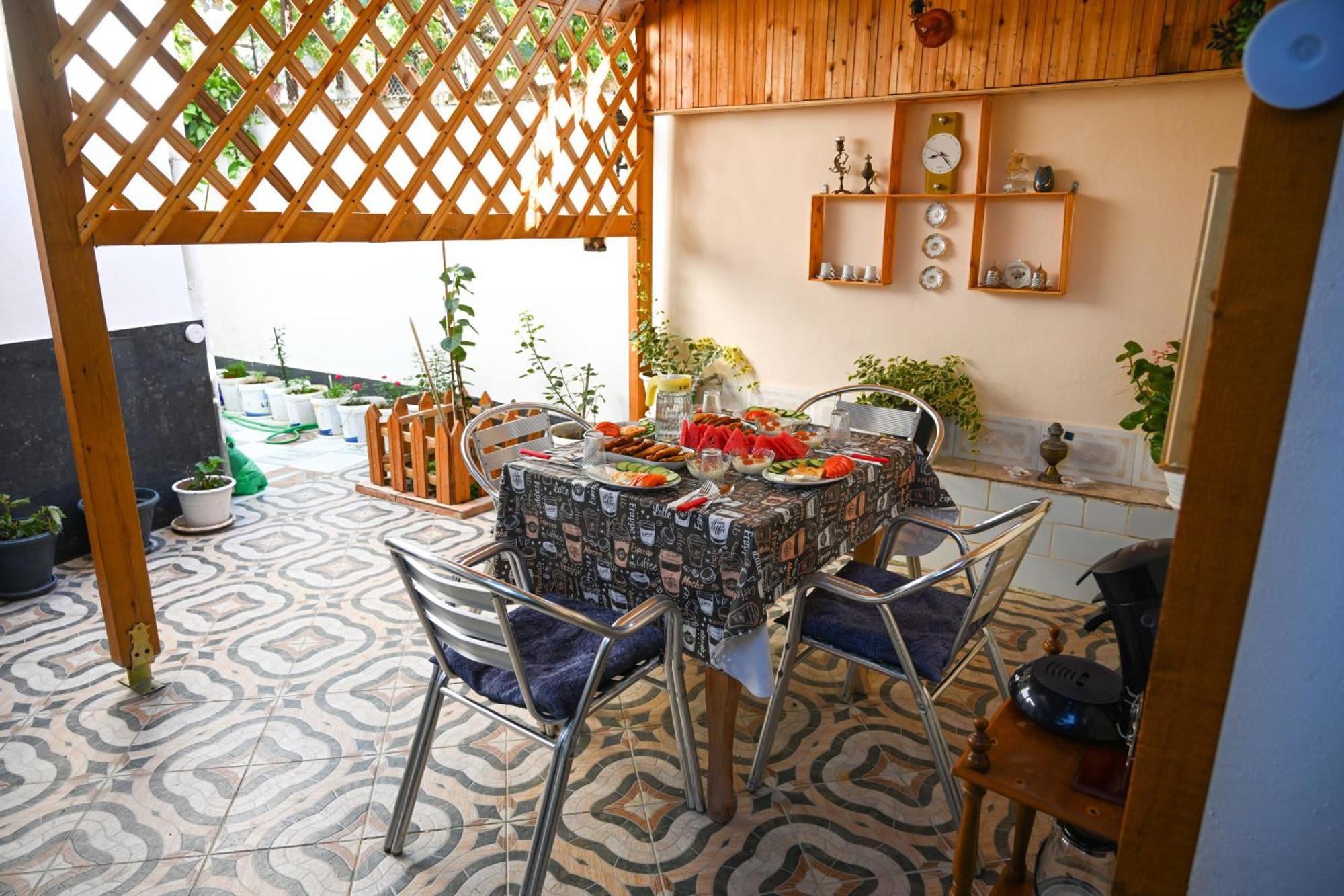 Flowers Apartment Berat