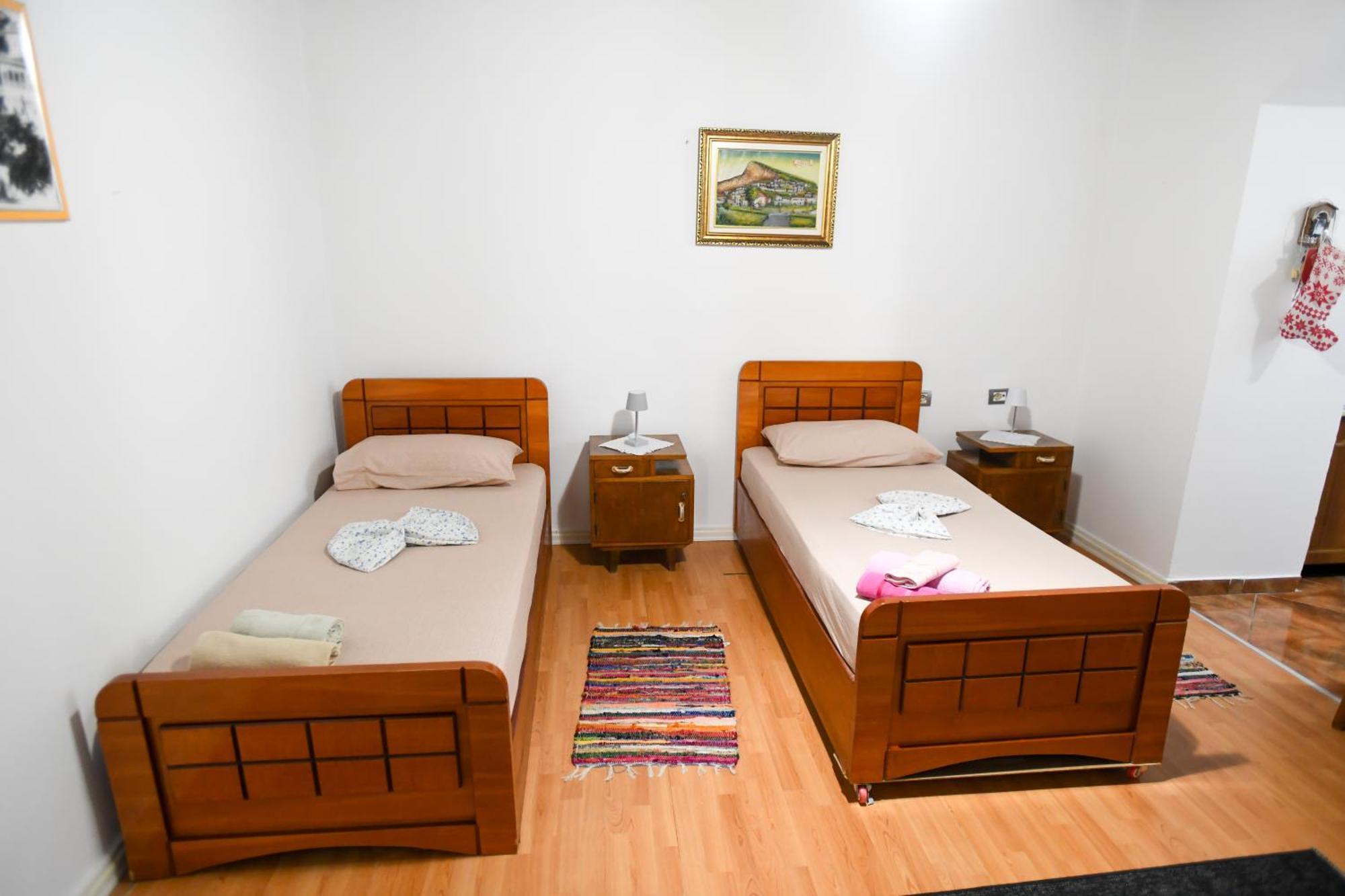 Flowers Appartement Berat